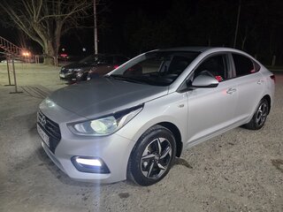 2018 Hyundai Solaris II, серебристый, 1080000 рублей, вид 1