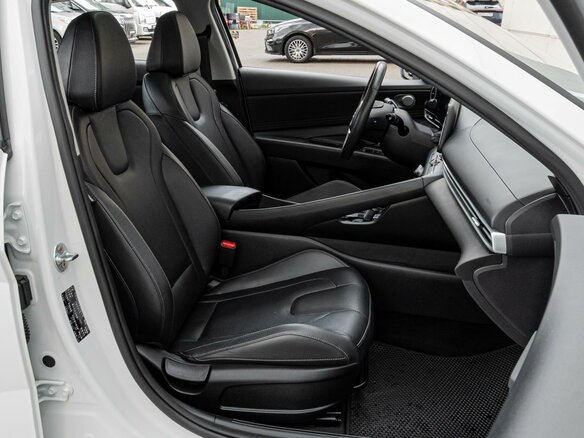 2024 Hyundai Elantra VII (CN7) Рестайлинг, белый - вид 7