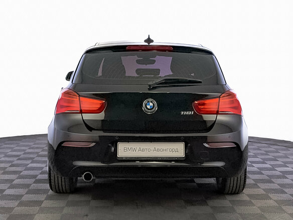 2017 BMW 1 серии 118i II (F20/F21) Рестайлинг 2, чёрный, 1715000 рублей - вид 5