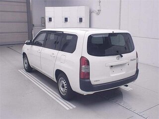 2021 Toyota Probox I Рестайлинг, белый, 860000 рублей, вид 2