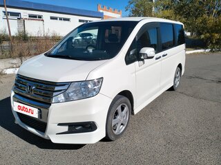 2011 Honda Stepwgn Spada IV, белый, 1395000 рублей, вид 3