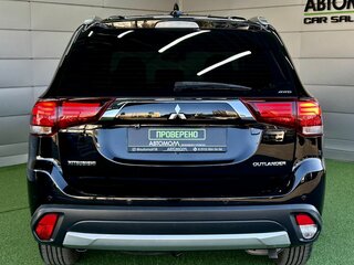 2018 Mitsubishi Outlander III Рестайлинг 3, чёрный, 2199000 рублей, вид 5