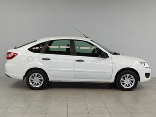 2018 Lada (ВАЗ) Granta I, белый, 609000 рублей, вид 4