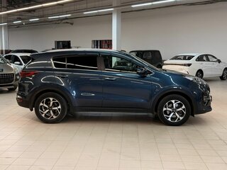 2019 Kia Sportage IV Рестайлинг, синий, 1874000 рублей, вид 4