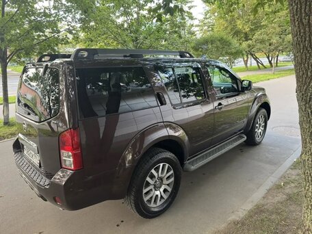 2010 Nissan Pathfinder III Рестайлинг, коричневый, 1765000 рублей, вид 5