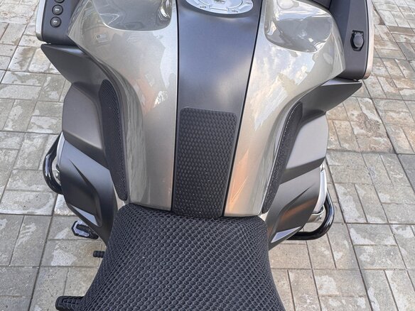 2016 BMW R 1200 RT, серебристый - вид 13