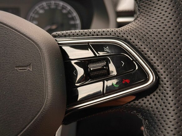2024 Geely Emgrand II, белый - вид 15