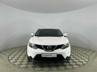 2017 Nissan Qashqai II, белый, 1545000 рублей, вид 2