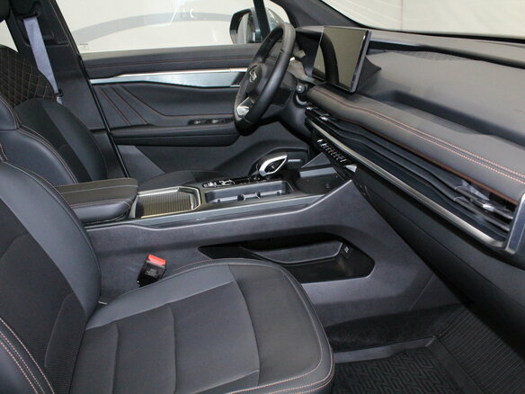 2026 Geely Okavango I Рестайлинг, серый, 3149000 рублей - вид 7