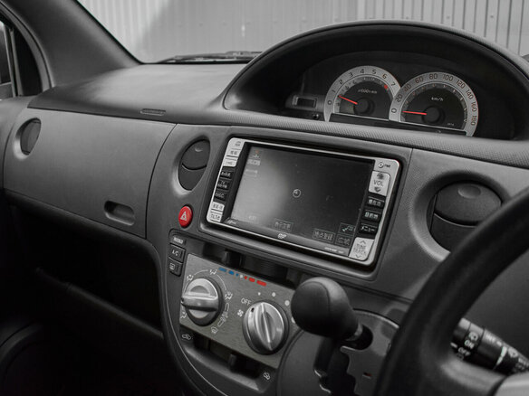 2012 Toyota Sienta I Рестайлинг 2, зелёный, 900000 рублей - вид 14
