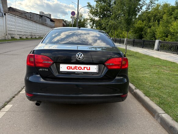 2012 Volkswagen Jetta VI, чёрный - вид 3
