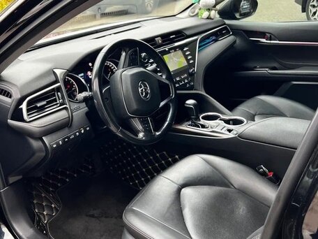 2018 Toyota Camry VIII (XV70), чёрный, 2650000 рублей, вид 5
