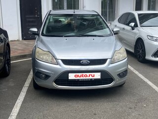 2008 Ford Focus II Рестайлинг, серебристый, 500000 рублей, вид 1