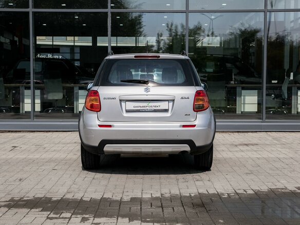 2010 Suzuki SX4 I (Classic) Рестайлинг, серебристый, 830000 рублей - вид 3