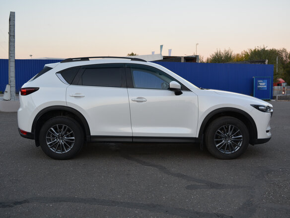 2020 Mazda CX-5 II, белый - вид 3