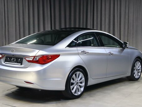2011 Hyundai Sonata VI (YF), серебристый, 1199000 рублей, вид 2