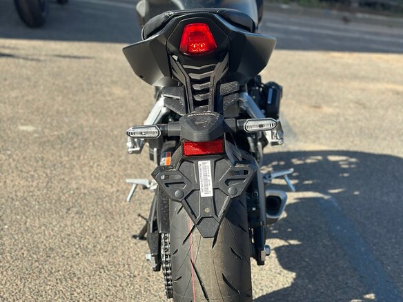 2026 Honda CB 650R, чёрный, 1380000 рублей - вид 26