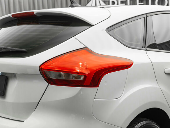 2018 Ford Focus III Рестайлинг, белый, 1420000 рублей - вид 8