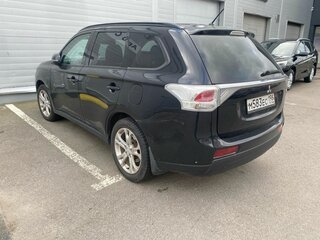 2012 Mitsubishi Outlander III, чёрный, 949000 рублей, вид 2