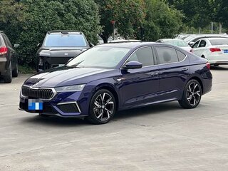 2022 Skoda Octavia IV (A8), синий, 1810000 рублей, вид 3