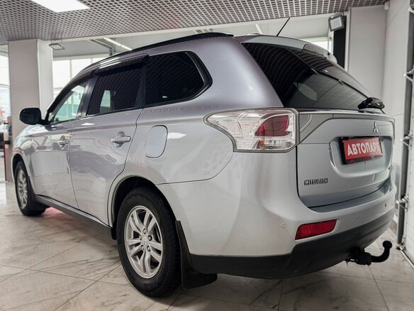 2012 Mitsubishi Outlander III, серебристый, 969000 рублей - вид 3