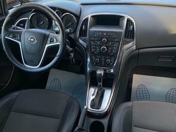 2013 Opel Astra J Рестайлинг, белый - вид 6