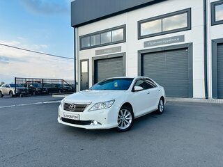 2012 Toyota Camry VII (XV50), белый, 1899000 рублей, вид 1