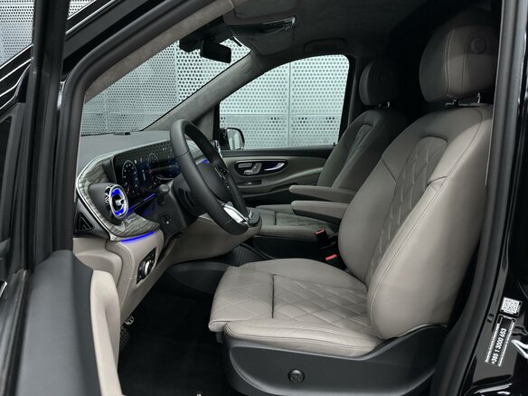 2026 Mercedes-Benz V-Класс Extra Long 300 d экстра длинный III (W447) Рестайлинг 2, чёрный, 42900000 рублей - вид 10