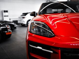 2026 Porsche Cayenne Coupé III Рестайлинг, красный, 17950000 рублей, вид 3