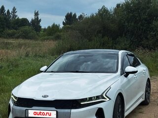 2020 Kia K5 III, белый, 2700000 рублей, вид 1