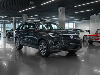 2025 Volkswagen Tavendor I, чёрный, 4800000 рублей, вид 2