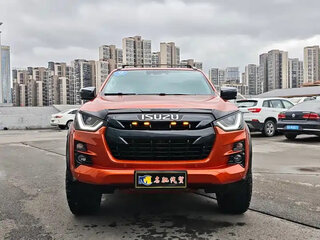 2023 Isuzu D-Max III, оранжевый, 3249003 рублей, вид 2