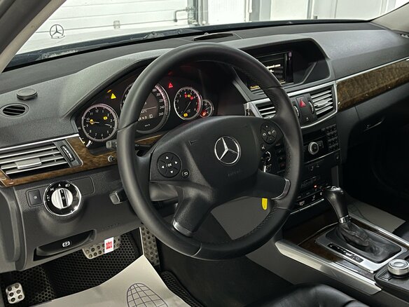 2010 Mercedes-Benz E-Класс 200 5G-Tronic IV (W212, S212, C207), чёрный - вид 7