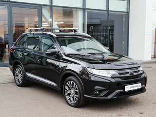 2016 Mitsubishi Outlander III Рестайлинг 2, чёрный, 1770000 рублей, вид 3