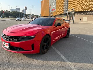 2020 Chevrolet Camaro VI Рестайлинг, красный, 2950000 рублей, вид 4