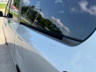 2017 Toyota Sienna III Рестайлинг 2, серебристый, 3150000 рублей, вид 3