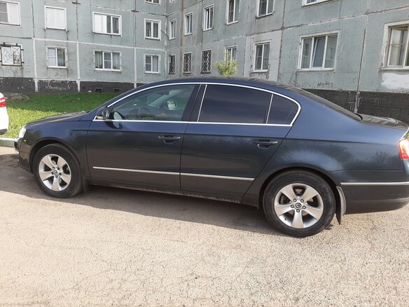 2007 Volkswagen Passat B6, серый, 650000 рублей - вид 3