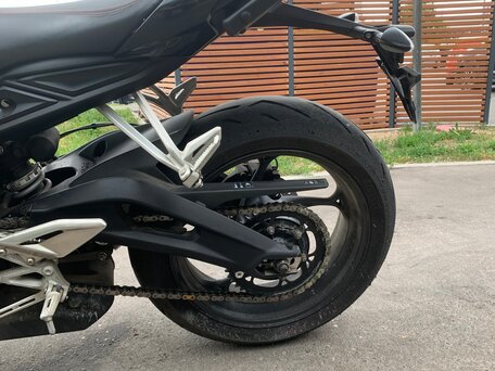 2017 Triumph Street Triple, чёрный, 700000 рублей, вид 3