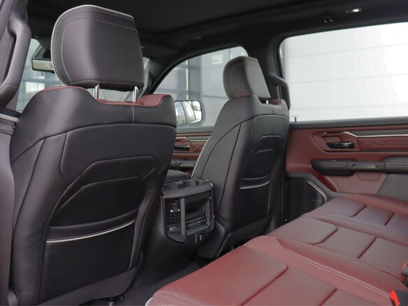 2026 Ram 1500 Crew Cab eTorque V Рестайлинг, чёрный, 12849000 рублей - вид 28