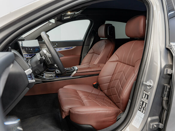 2025 BMW 7 серии 740d xDrive VII (G70), серый - вид 15