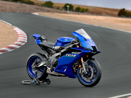 2025 Yamaha YZF-R9, синий, 1750000 рублей, вид 1