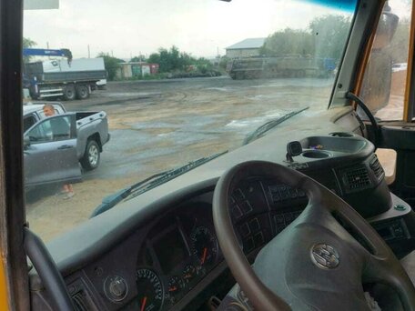 2022 IVECO-Hongyan 6x4 (CQ4256), жёлтый, 1418040 рублей, вид 4