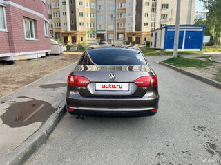 2012 Volkswagen Jetta VI, коричневый, 880000 рублей, вид 2