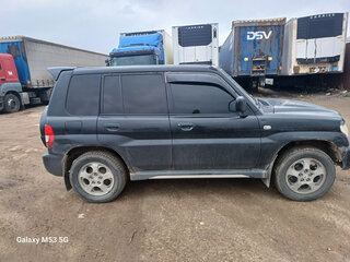 2003 Mitsubishi Pajero iO, чёрный, 550000 рублей, вид 2