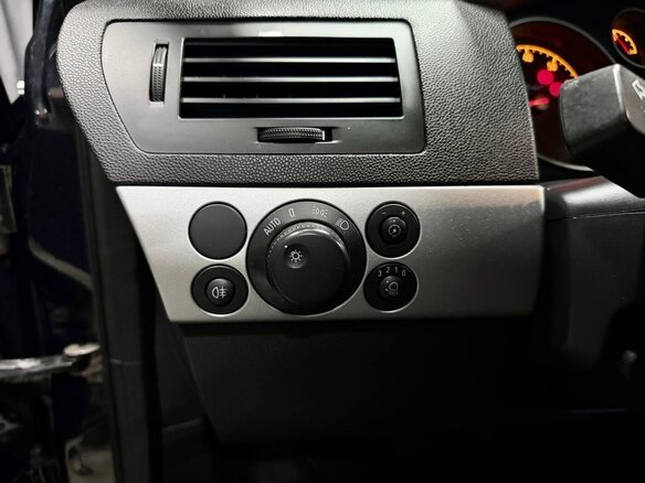 2014 Opel Astra H Рестайлинг, чёрный, 539000 рублей - вид 14