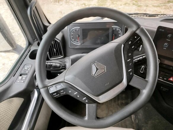 2023 Sinotruk Sitrak C7H MAX, красный, 3733426 рублей - вид 6