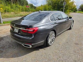 2015 BMW 7 серии Long 750Li xDrive VI (G11/G12), серый, 4200000 рублей, вид 3