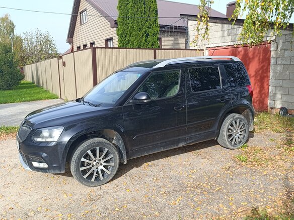 2017 Skoda Yeti I Рестайлинг, чёрный, 1630000 рублей - вид 3