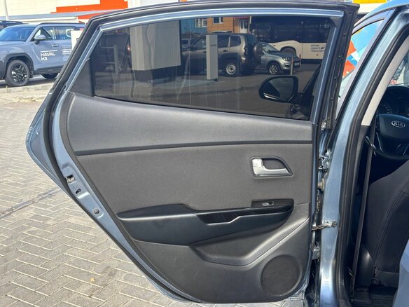 2014 Kia Rio 5-speed III, голубой, 1050000 рублей - вид 12