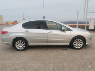 2016 Peugeot 408 I, серебристый, 800000 рублей, вид 2